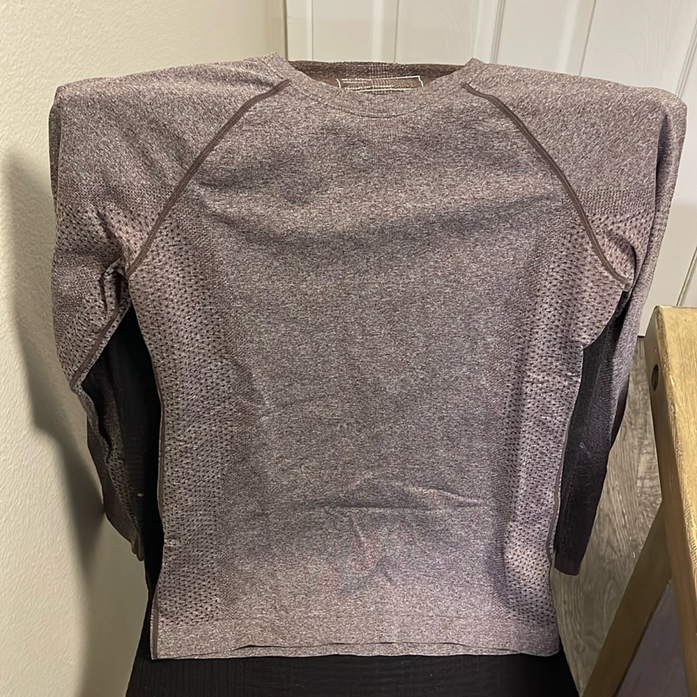 Medium Figs under scrub shirt in a mocha brown color